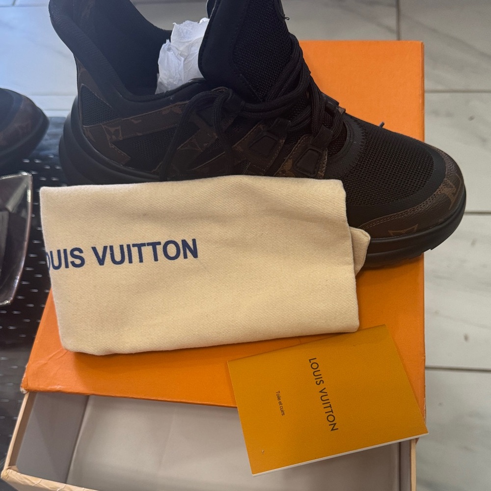 Louis Vuitton Men's Black and Brown Sneakers